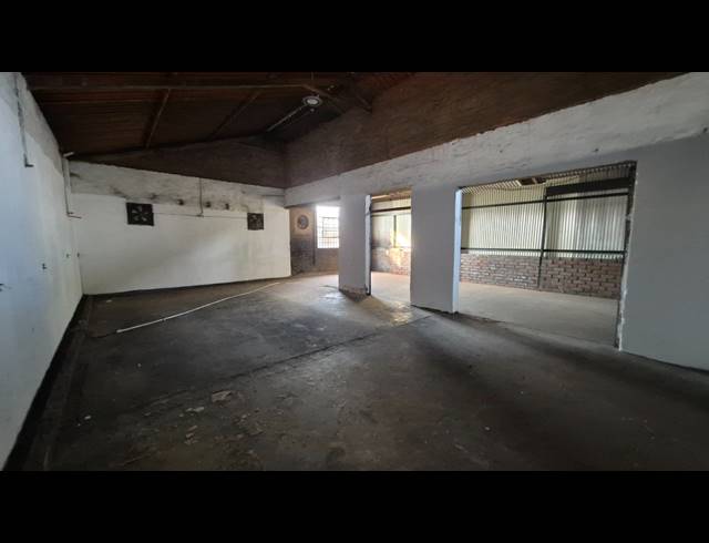 1,149M² FACTORY TO LET IN ANDERBOLT